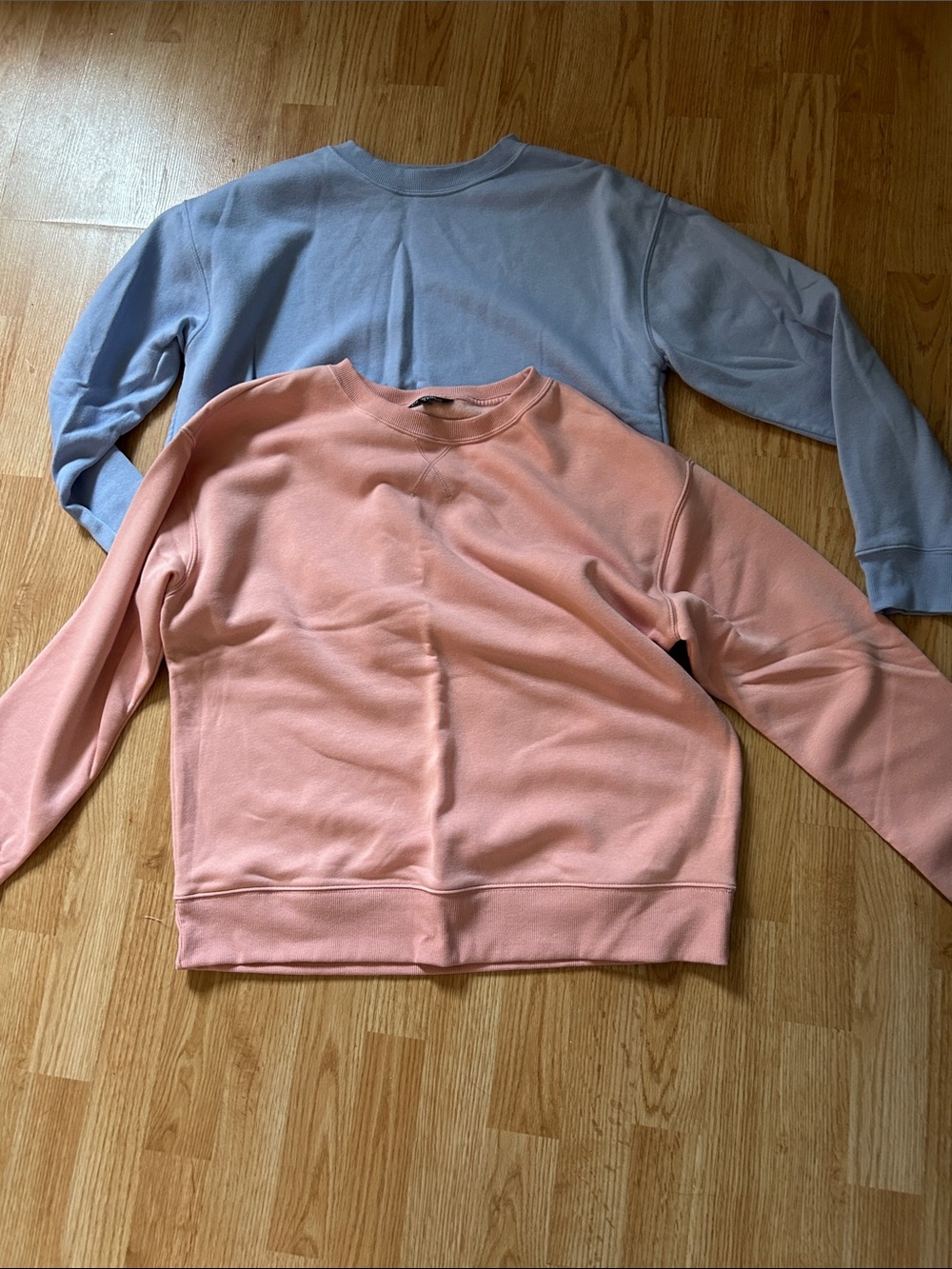 Women’s Crewneck Sweatshirts